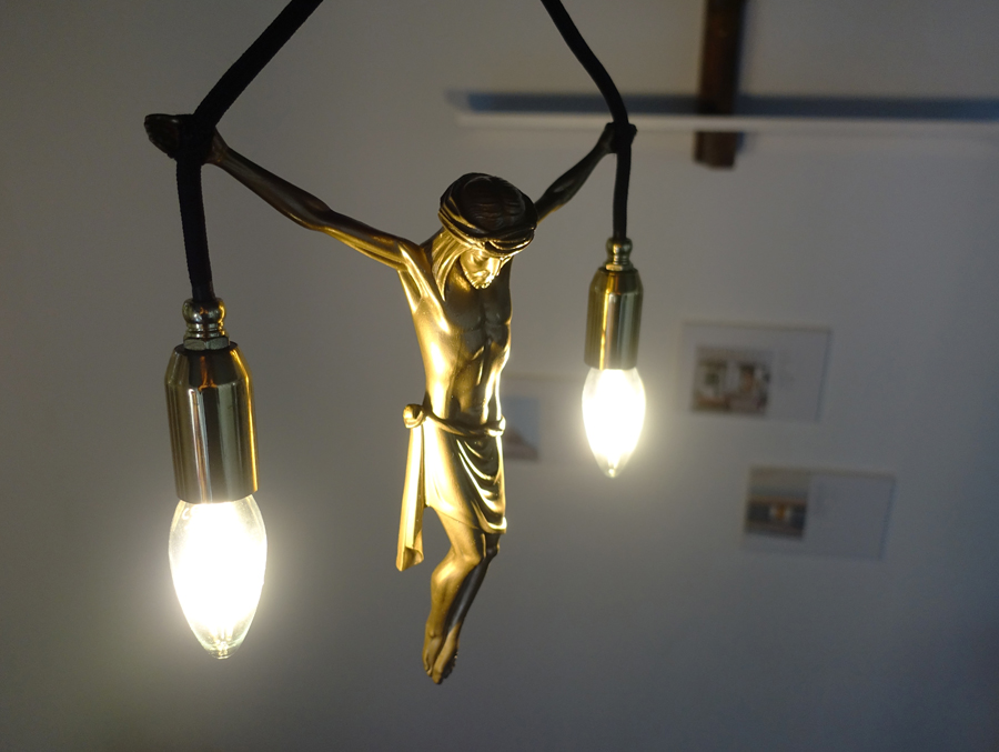 jesus hanging lamp,jesus hänge leuchte,pendelleuchte,andre stache,1